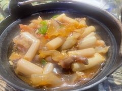 -刘姐啤酒鱼民族演艺餐厅(西街总店)