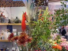 -谷莠子花艺气球派对·绿植造景·花艺沙龙(东海缤纷天地店)