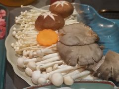 -牛村来人潮汕牛肉火锅(西单店)