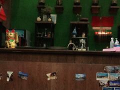 -香巴拉云南餐厅(华莱坞店)