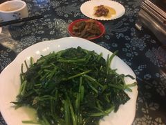 -富正毅三下锅·湘西韵味(天门山索道店)
