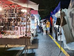 -吴山路夜市