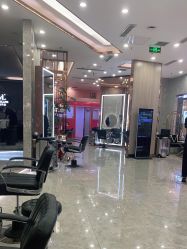 -Meng Lang 梦郎白金店