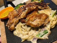 蜂蜜末籽幽鸡扒配磨菇扁面-打趸BTC·Breaktime cafe(北京路店)