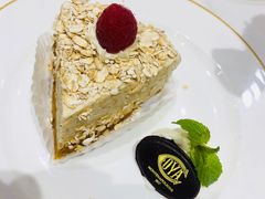 招牌燕麦蛋糕-COVA(新天地Xintiandi店)