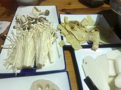 -老凯俚酸汤鱼(鸿通城店)