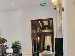 -王府井酒店(金桥港湾店)