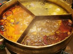 -湊湊火锅·茶憩(打浦桥日月光店)