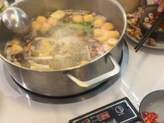 -喃喃椰·糟粕醋·椰子鸡火锅(七堡花园店)