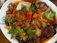 -歹歹的加个面过油肉拌面