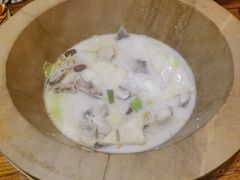-滇香肴·云南菜蒸汽石锅鱼(云南北路店)