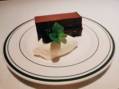 -Wolfgang’s Steakhouse 沃夫冈牛排馆(上海白玉兰广场店)