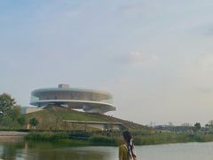-郑东新区龙湖公共艺术中心