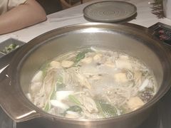 -喃喃椰·糟粕醋·椰子鸡火锅(七堡花园店)