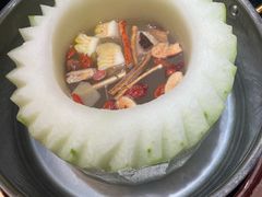 -得意咚瓜·顺德鱼生·冬瓜火锅(深圳首店)