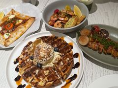 巧克力坚果焦糖香蕉酸奶油华夫-娜娜家•Nana And Her Friends Restaurant(小寨原力场店)