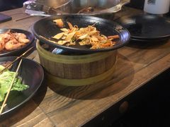-烤圣自助美食音乐餐厅