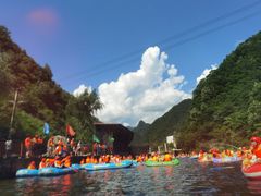 -秦岭峡谷漂流景区