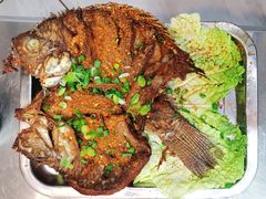 秘制罗非鱼-八木轩·寻味大理白族民俗餐厅(文献路店)