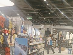 -迪卡侬(环球港店)