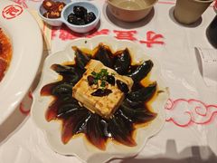 -肥肥虾庄·金牌油焖大虾(汉街SKP店)