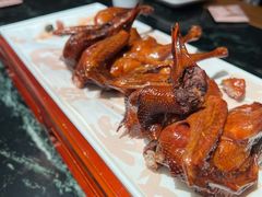 红烧乳鸽-大鸽饭(北京路店)