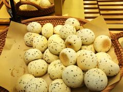 蔓越莓奶酪麻薯球-啊噗吐呦现场烘焙(麦凯乐店)