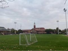 -上海德威外籍人员子女学校(浦东校区)