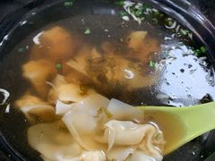 鲜肉小馄饨-定海街道睦邻小厨(隆昌路店)