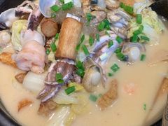 -五谷丰登农家院·地道胶东菜·海鲜烧烤(威海店)