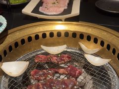-山川小町·极番烧肉(新地假日广场店)
