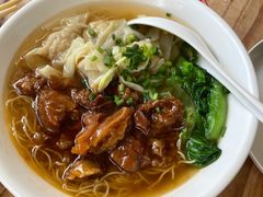 牛腩鲜虾云吞-正斗面家