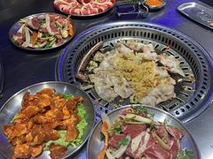 -马路牙子烧烤音乐酒馆(望京店)