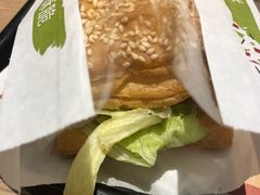 -肯德基(中纬店)