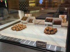 面包甜点陈列柜-Awfully Chocolate(嘉里城店)