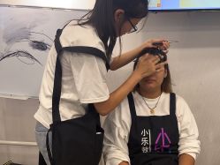 -小乐化妆美甲半永久培训学校