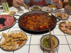 -旧街市鲜货老火锅(大光路店)