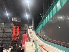 -极限PLAY运动娱乐新世界·团建派对潮玩休闲馆·室内蹦极高空游乐园