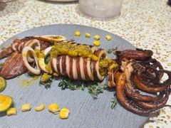 -小董哥烤串·爆汁大油边(故宫店)