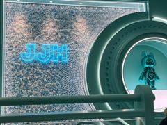 -季季红火锅(柳州城中万达二店)