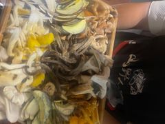 -宣威山野人家·云南菜·菌火锅(金碧店)