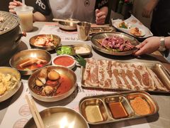 -草家酱蟹炭火烤肉店(珲春南路一店)