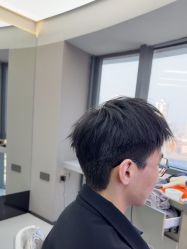 -宫铭烫发染发接发店