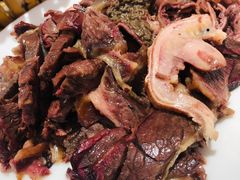 -闫家驴肉老店(华电一校店)