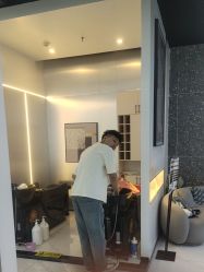 -银星女王公园发型艺术沙龙