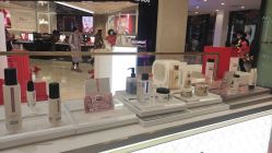 -奥伦纳素Erno Laszlo