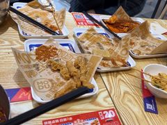 -魔都三兄弟酸辣粉·蘸卤炸串(虹桥万科店)