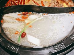 -周周有辣火锅馆(玖耀里店)