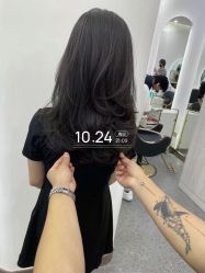 -MOVAN  HAIR莫凡匠人发型屋