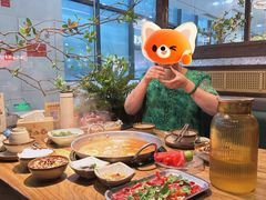 -野山舂·贵州现舂酸汤火锅(鸿通城店)